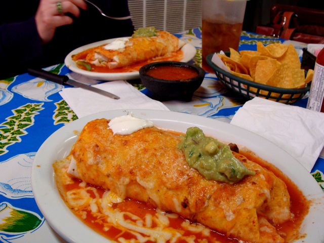 4112492926_ed3142ed72_o El Rio Verde: The Wet Burrito